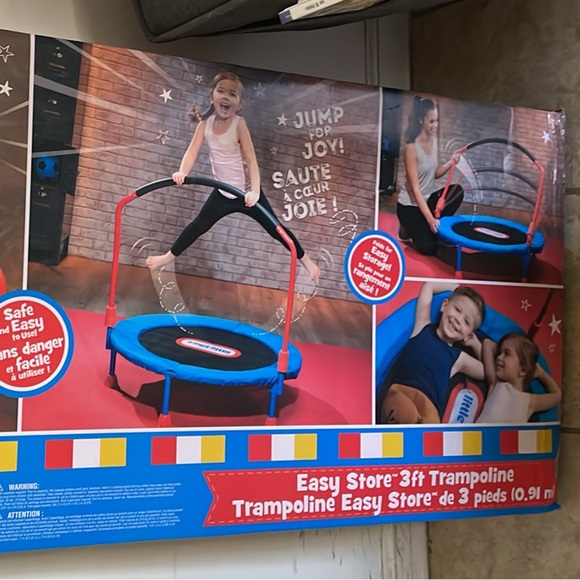 Little tikes 3ft trampoline - Picture 2 of 2